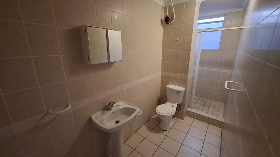 To Let 1 Bedroom Property for Rent in Wynberg Western Cape